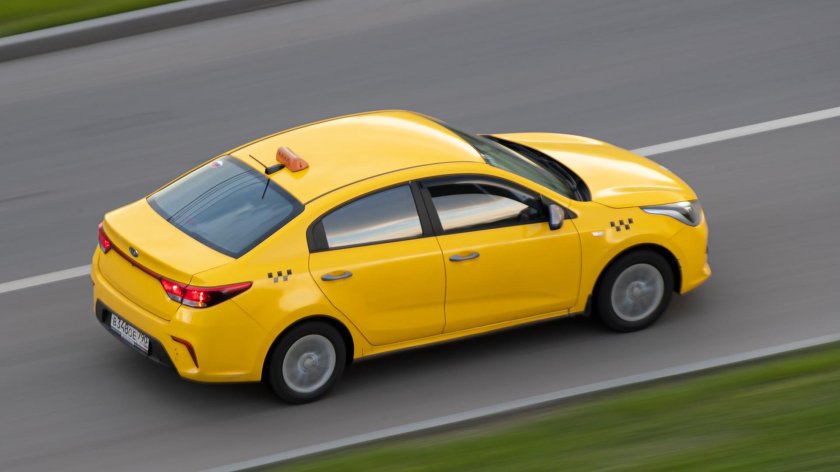 Kia rio желтый