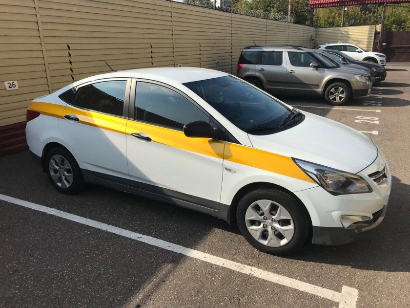 Hyundai Solaris 2021 такси