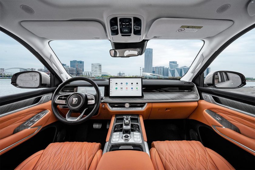 Китайский внедорожник Tank 500