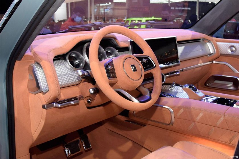 Внедорожник Tank 700