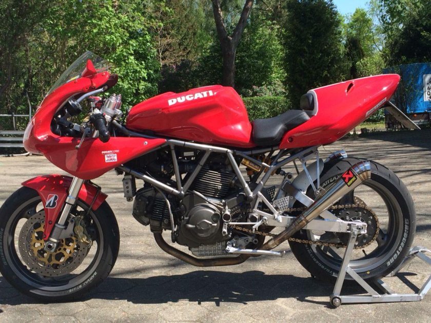 Ducati 900ss