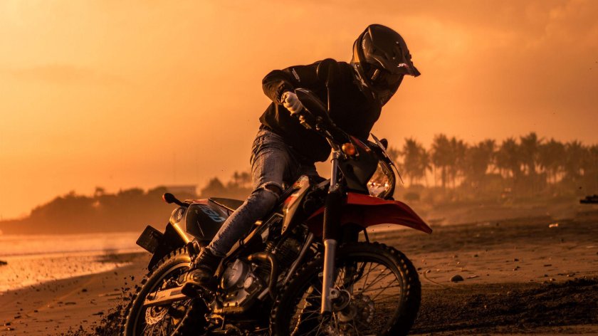 Заставка на рабочий стол мотоциклы