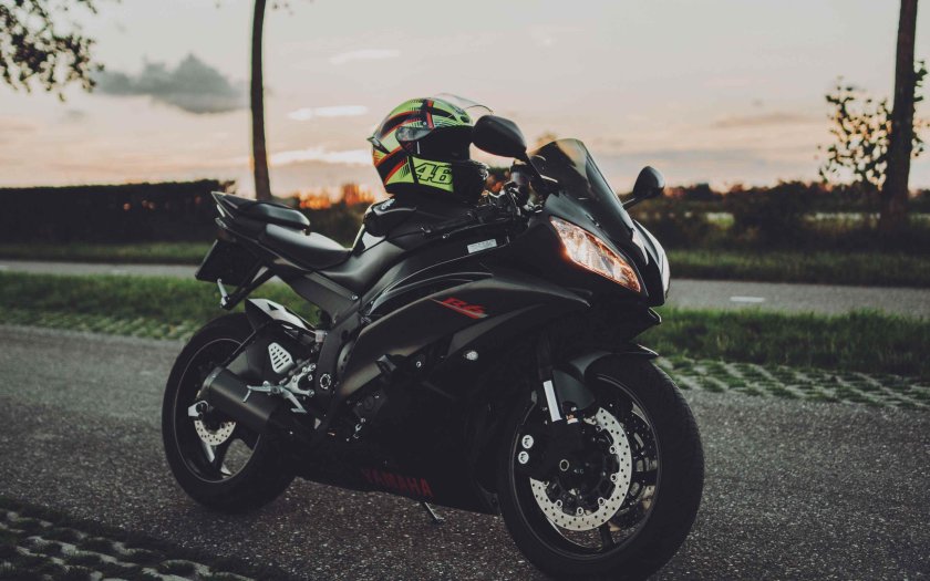 Yamaha r6 Black