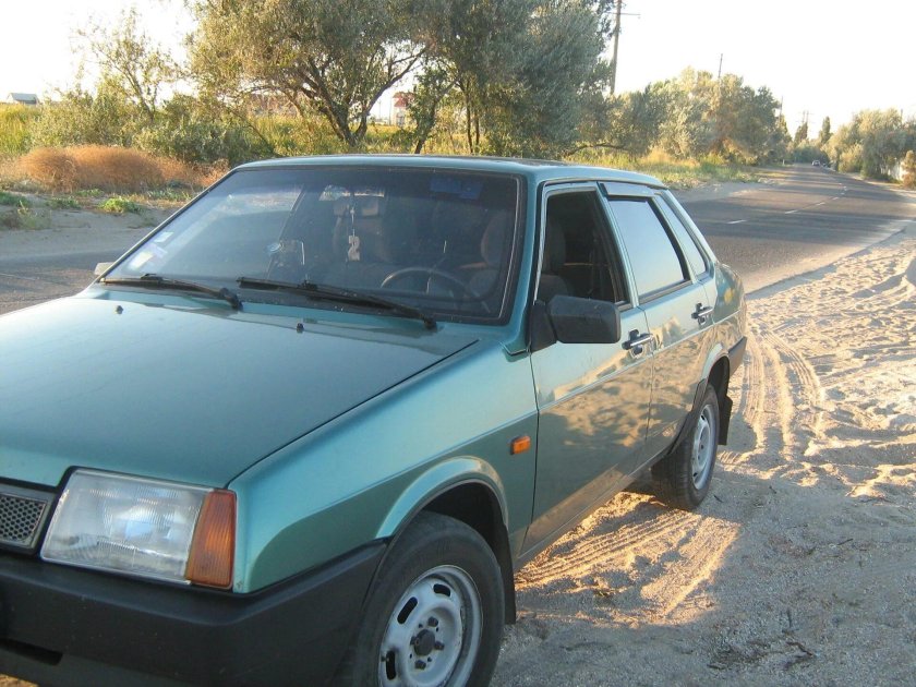 99 Машина 21099