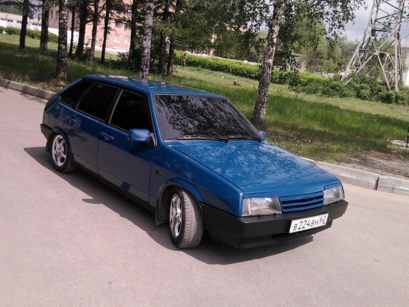 ВАЗ 2109 синяя тонированная