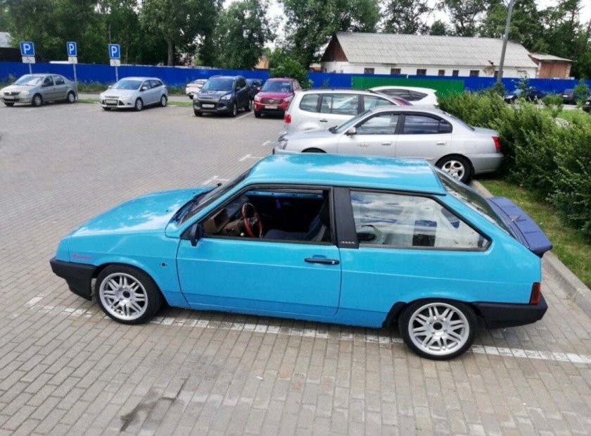 ВАЗ 2108 голубая