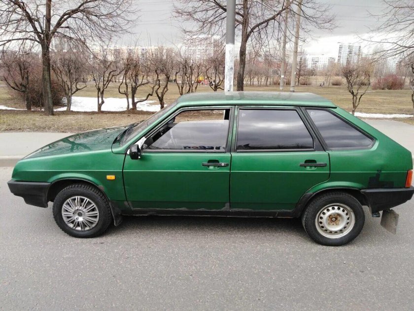 ВАЗ 2109 зеленая