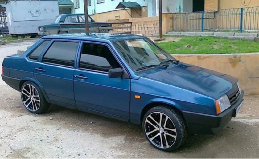 ВАЗ 21099 тюнингованная