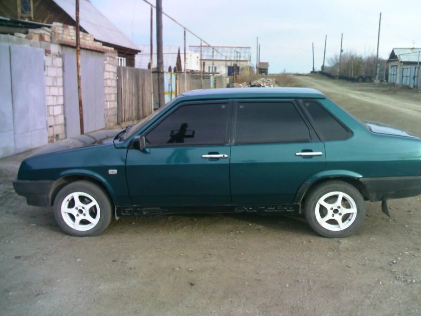 ВАЗ 21099 изумруд