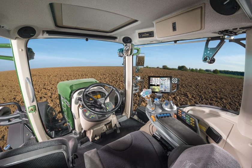 Трактор Фендт 1050 кабина