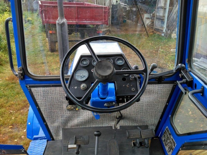 Трактор ЛТЗ-55а кабина