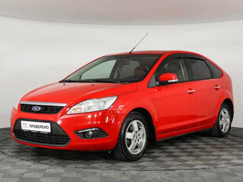 Форд фокус 2 хэтчбек красный