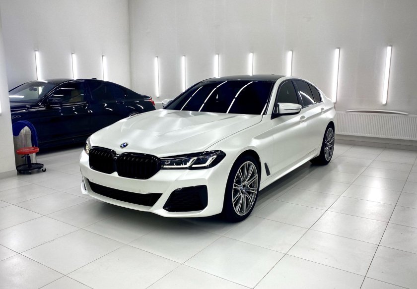 БМВ g30 белая