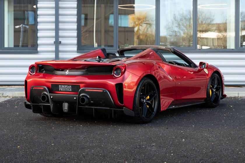 Ferrari 488 2015 2019