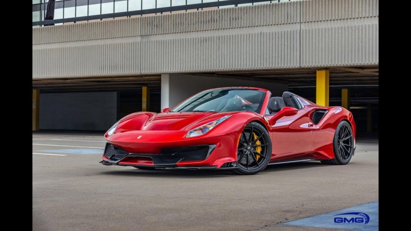 Феррари 488 Спайдер