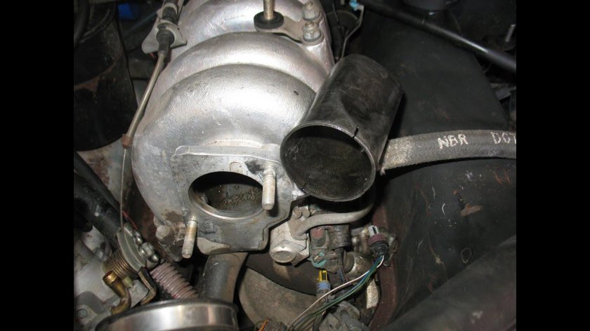 Акустический патрубок Шевроле Нива