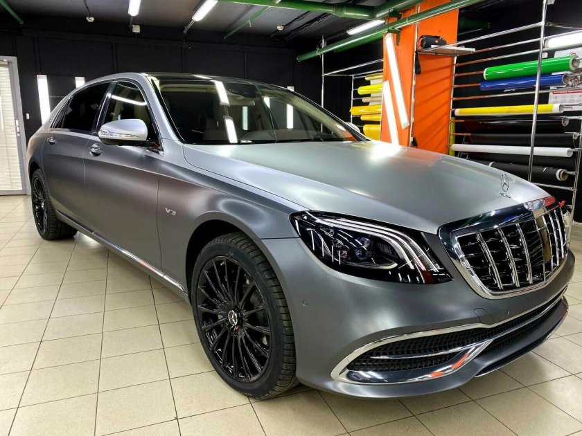 Мерседес Майбах серый