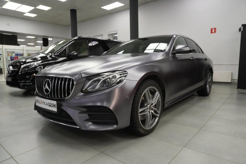 Мерседес е класс 2023