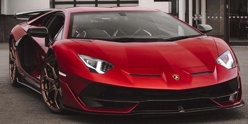 Ламборгини Rosso Efesto