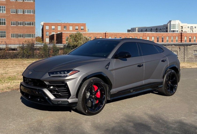 Lamborghini Urus 2021 Black Matte