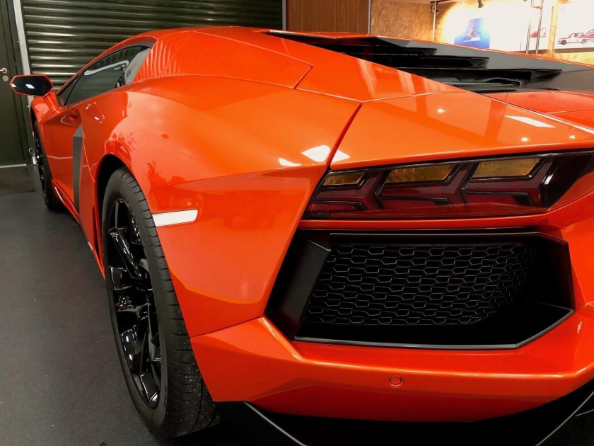 Lamborghini Aventador 2021