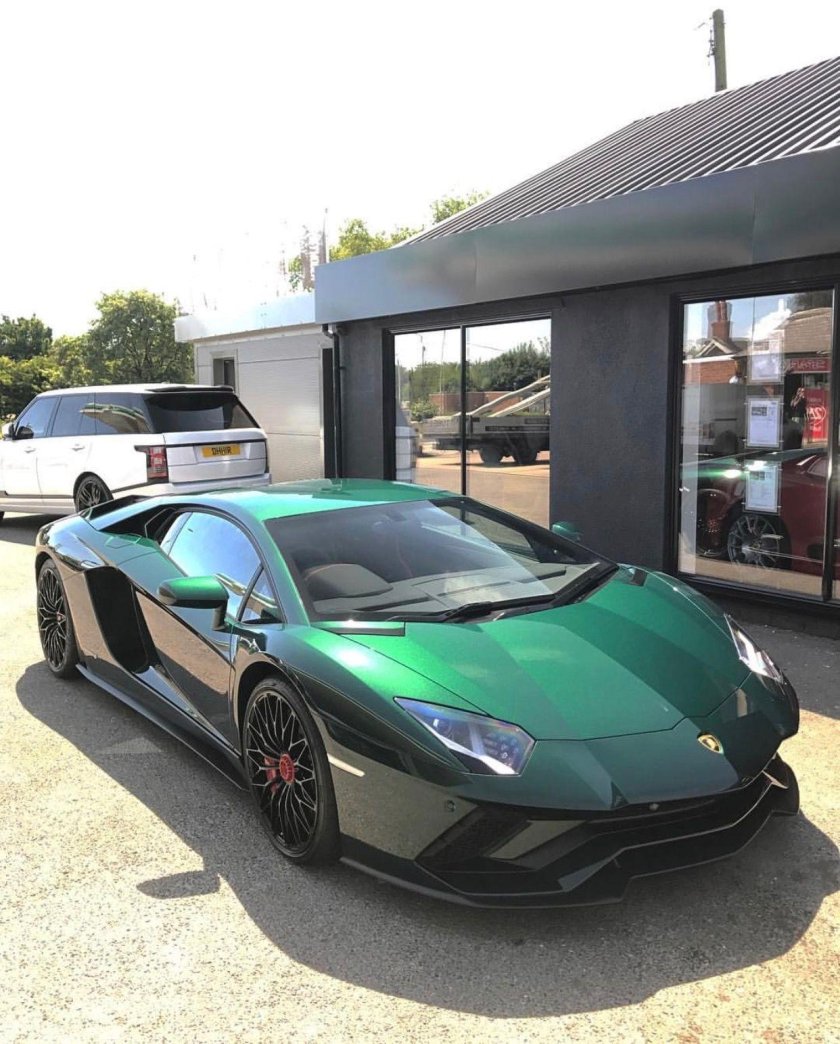 Lamborghini Aventador s