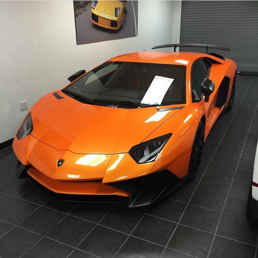 Лада Ламборгини