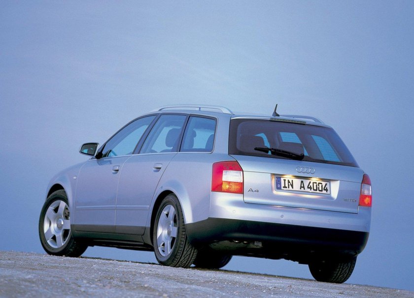 Ауди а4 Авант 2000