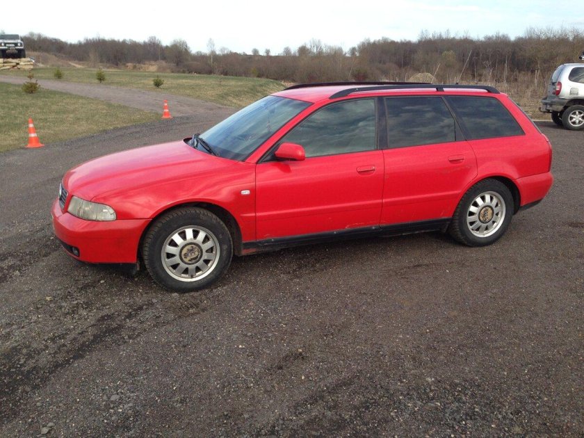 Audi a4 1999 г универсал