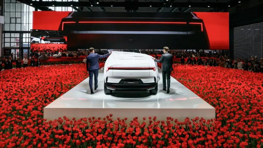 Выставка автомобилей