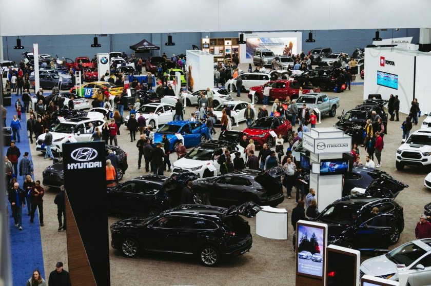 Выставка машин