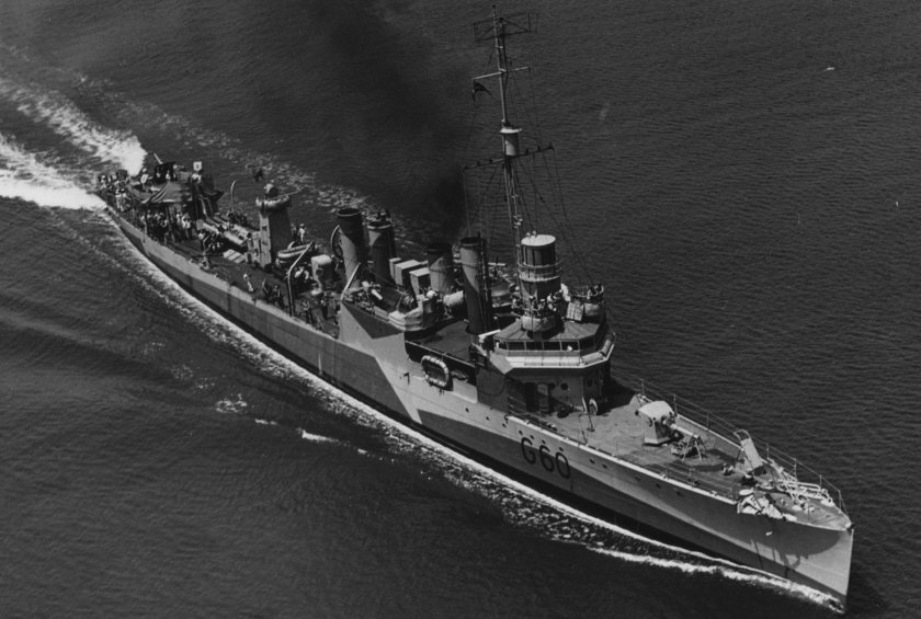 Эсминец деятельный 1945