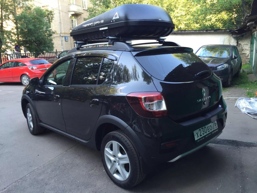 Багажник Рено Сандеро степвей 2