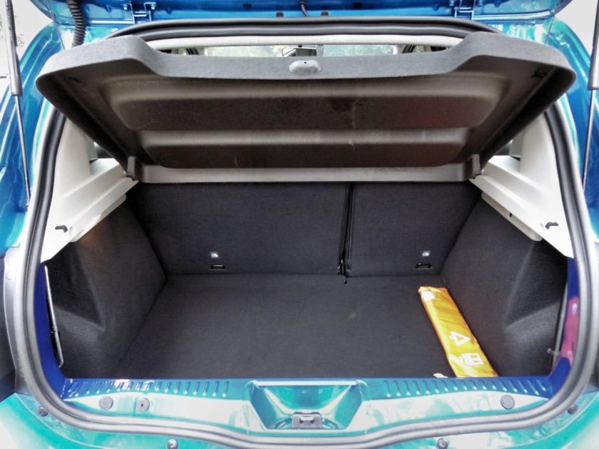 Рено Сандеро степвей багажник