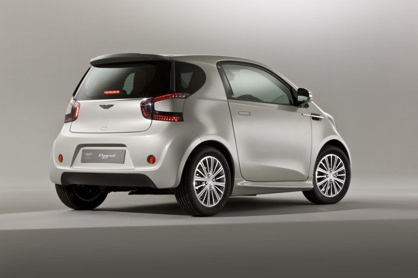Toyota iq aston martin cygnet