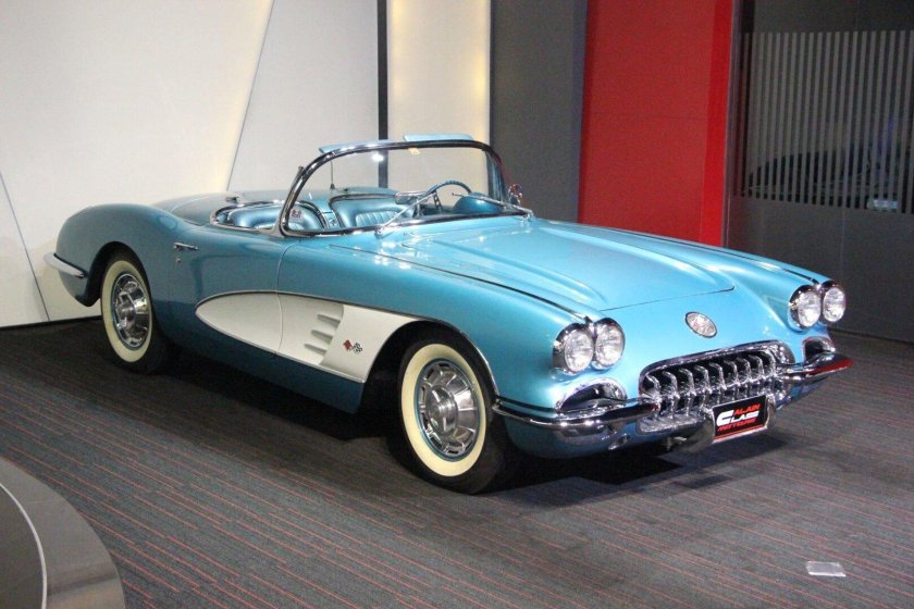 Chevrolet Corvette 1 поколение