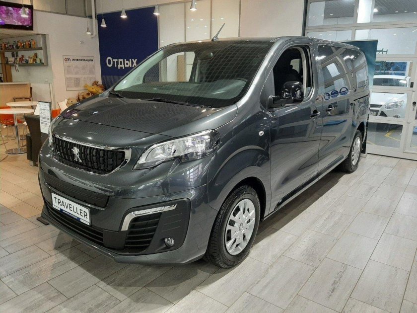 Пежо Тревеллер 2019 года