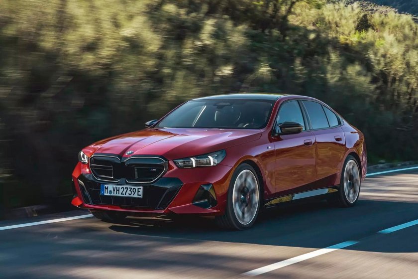 Новая BMW m5 2024