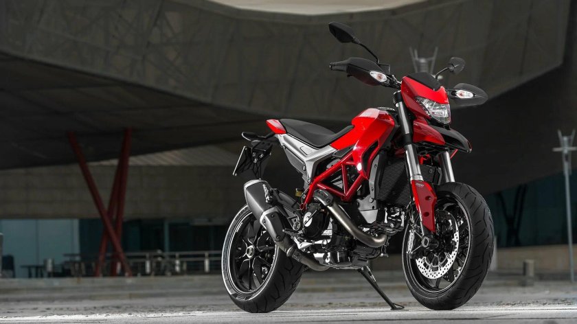 Ducati Hypermotard 821