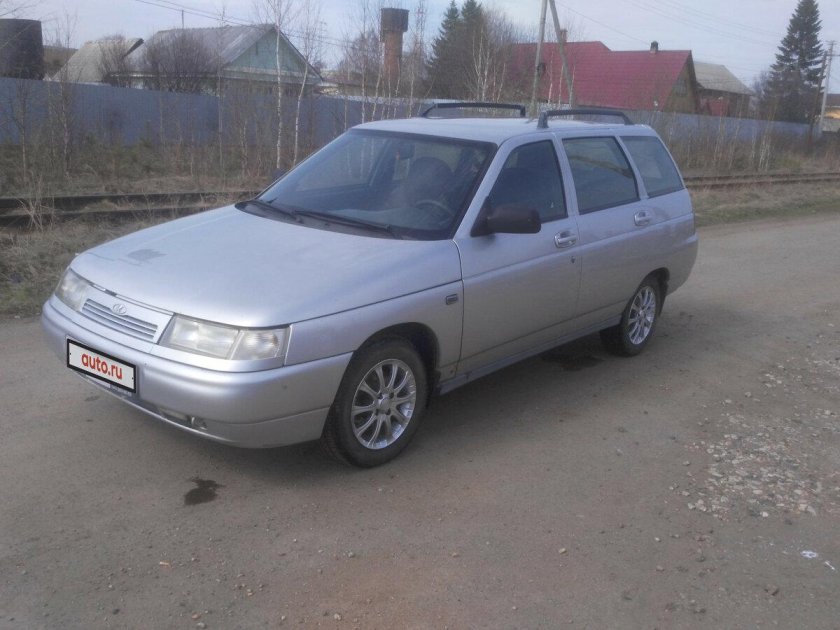 ВАЗ 2111 универсал серебристый