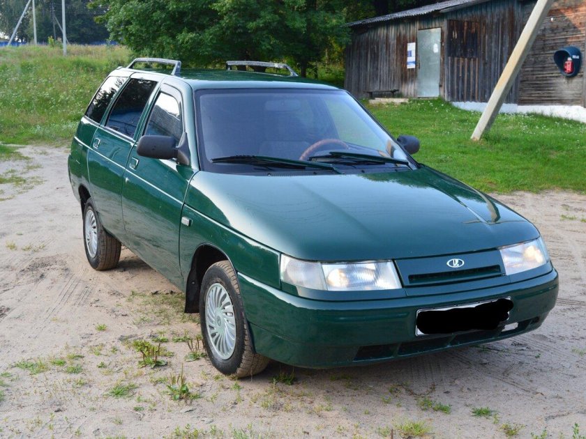 Lada (ВАЗ) 2111 зелёный