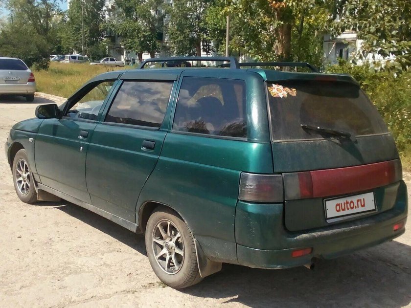 Лада 2111 темно зеленая