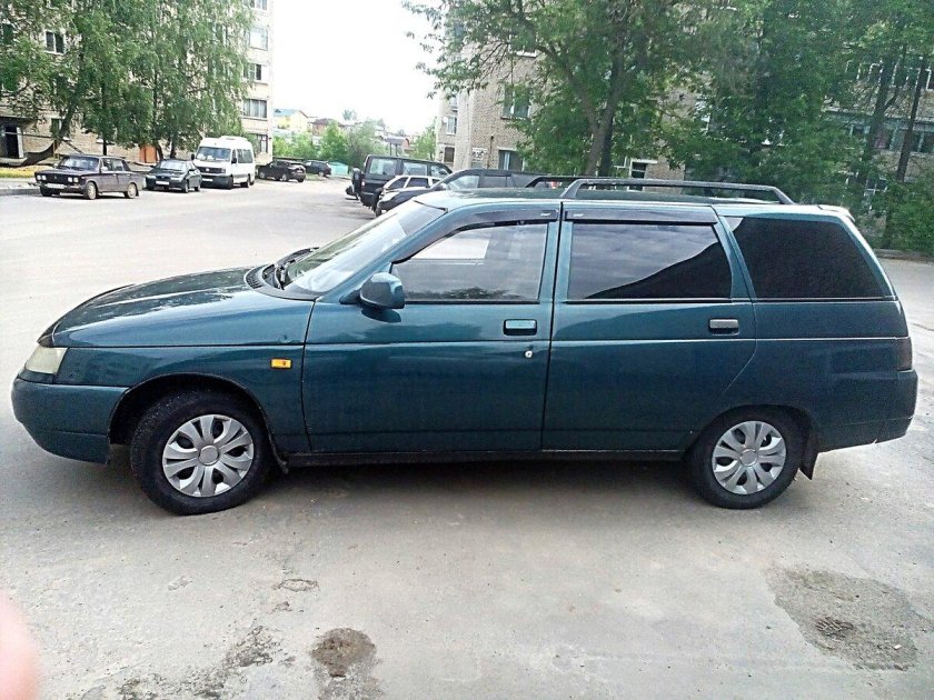 ВАЗ 2111 универсал зеленый