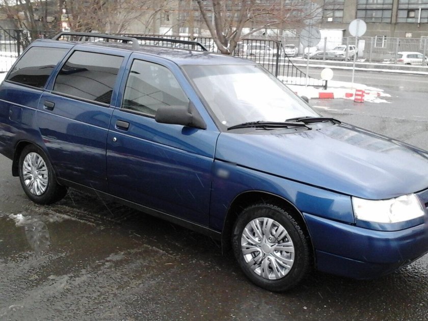 ВАЗ 2111 зеленая