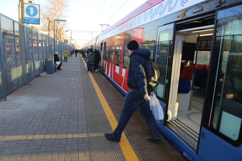 Электричка МЦД 1