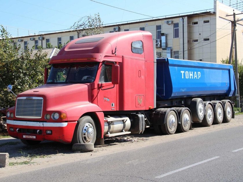 Фредлайнер коламбия Тонар