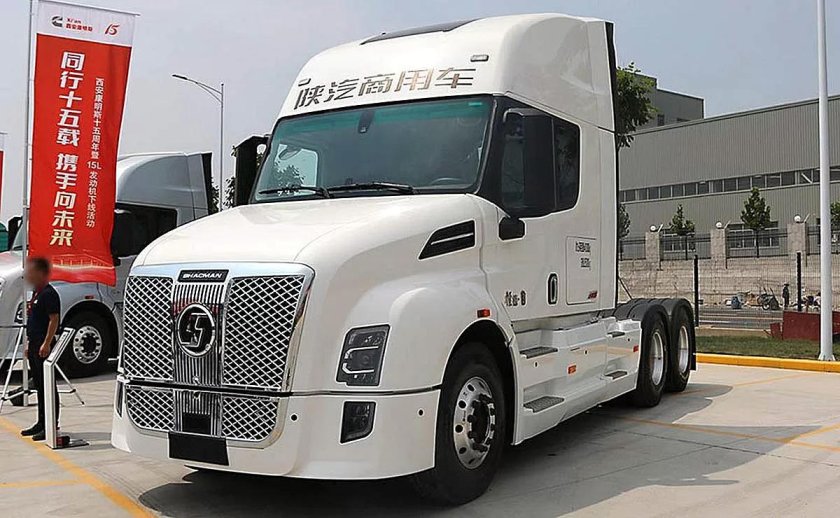 Седельный тягач Shaanxi Xide-Yan 560