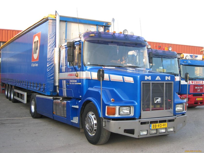 Капотный Даф 2800