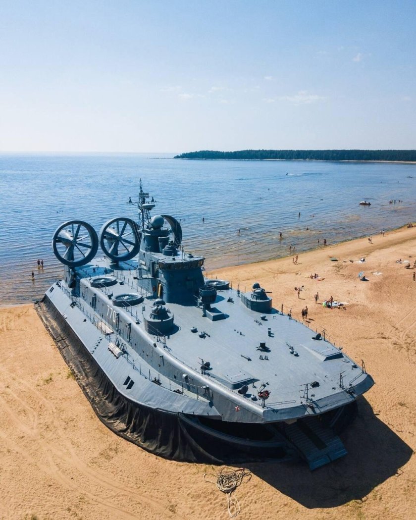 Десантный корабль Евгений Кочешков