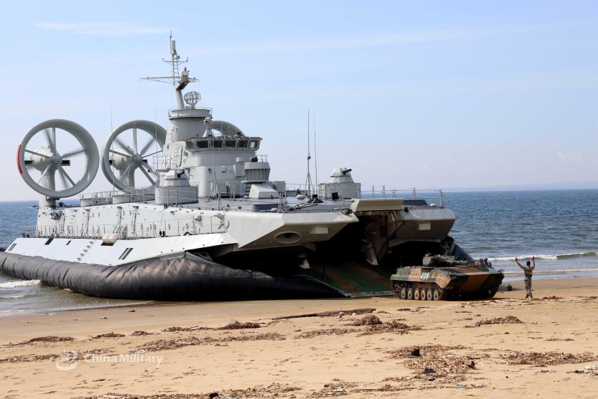 Малый десантный корабль ЗУБР